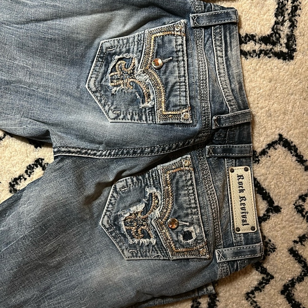 Rock Revival Bootcut Betty Jeans Size 29 
Like new. Light fade at bottom.